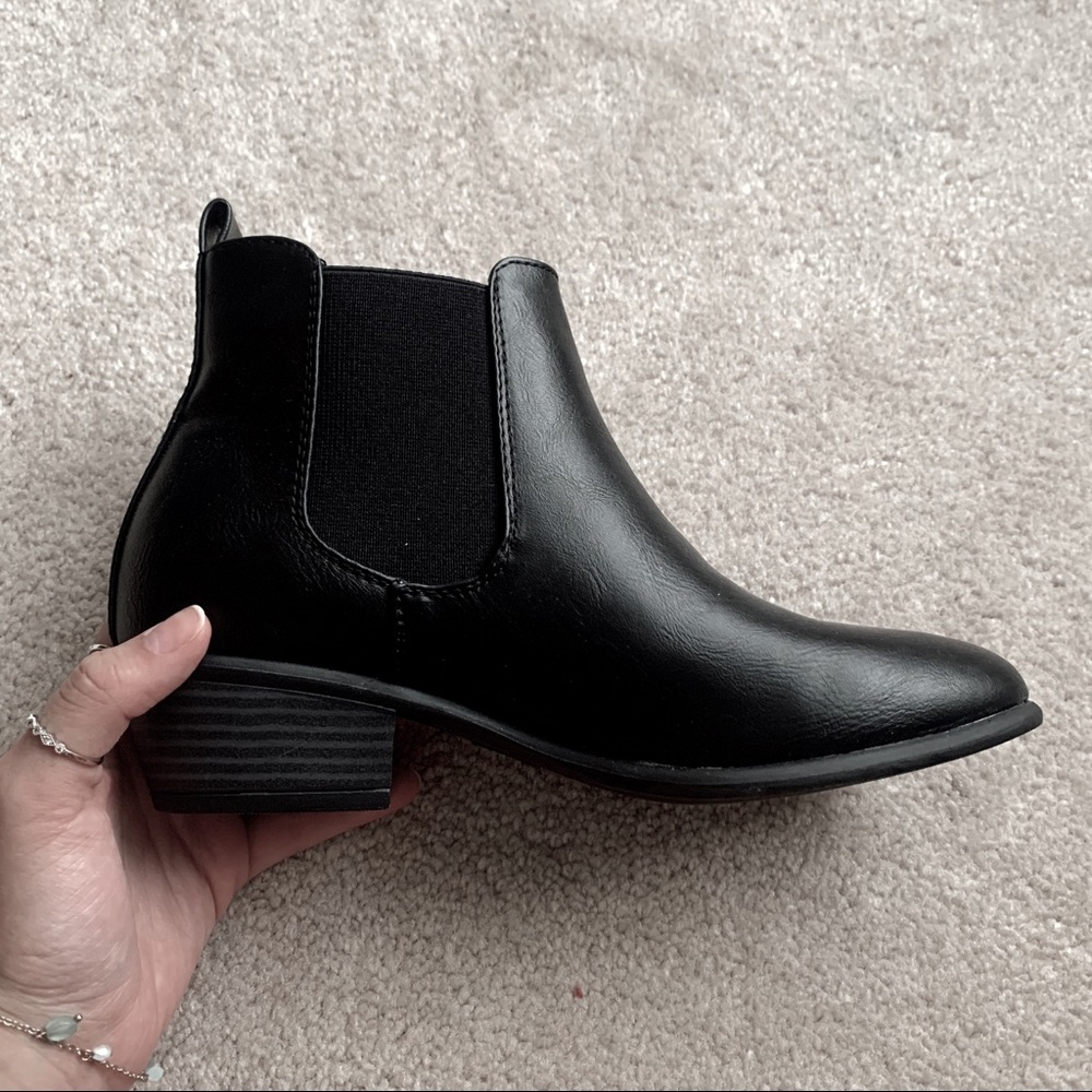 Black Chelsea Boots